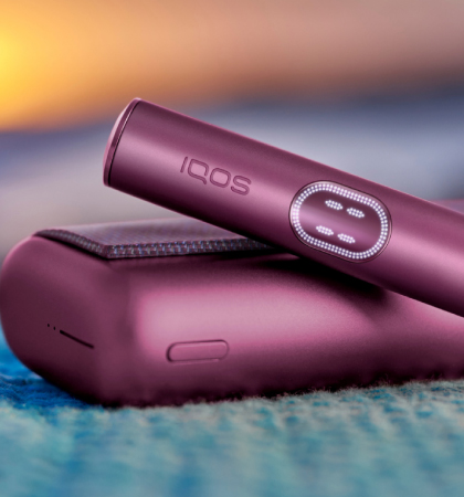 Close-up of the IQOS ILUMA i Prime devices for mobile version banner